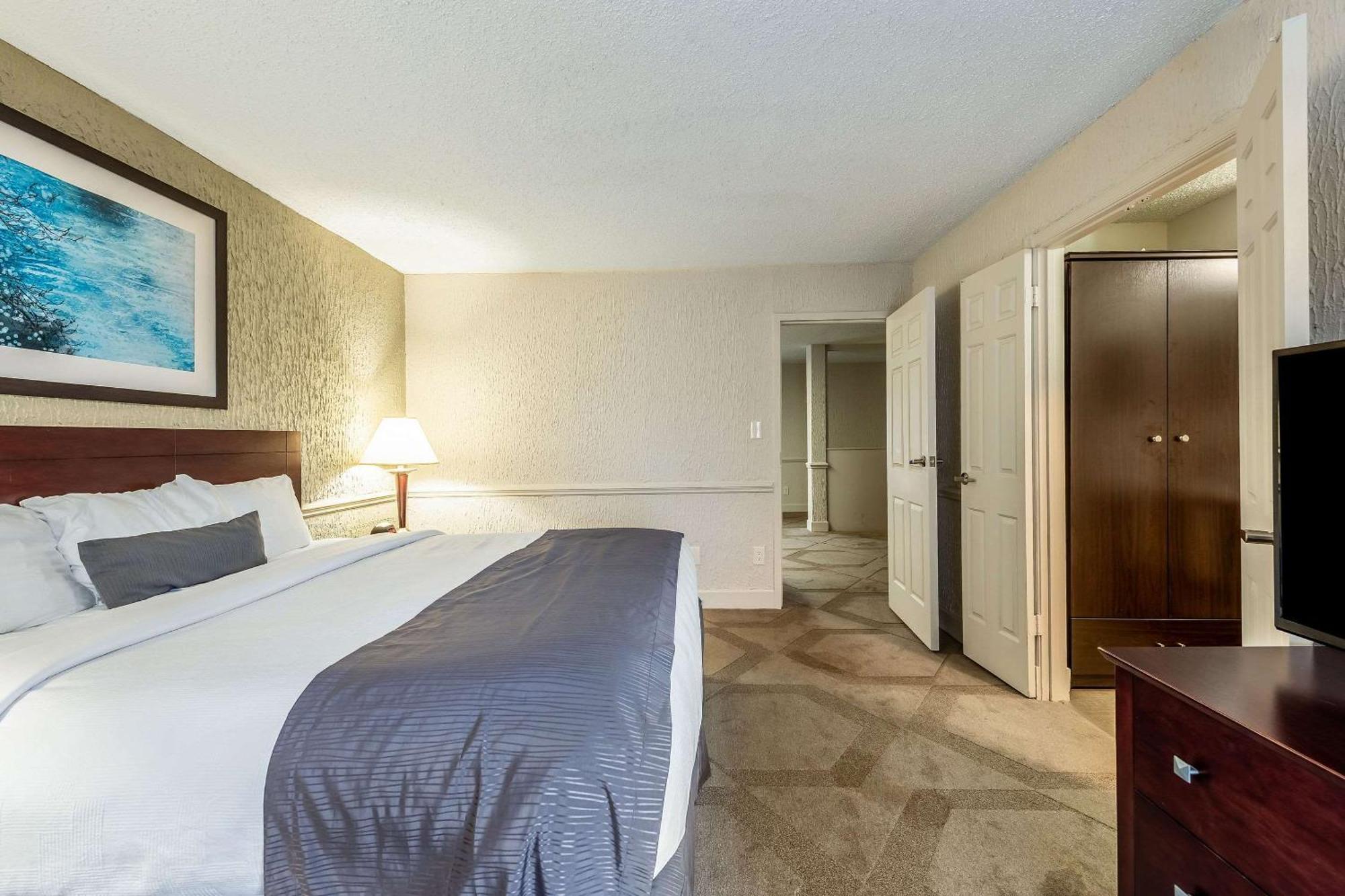 The Blu Hotel Blue Ash Cincinnati, Ascend Hotel Collection المظهر الخارجي الصورة