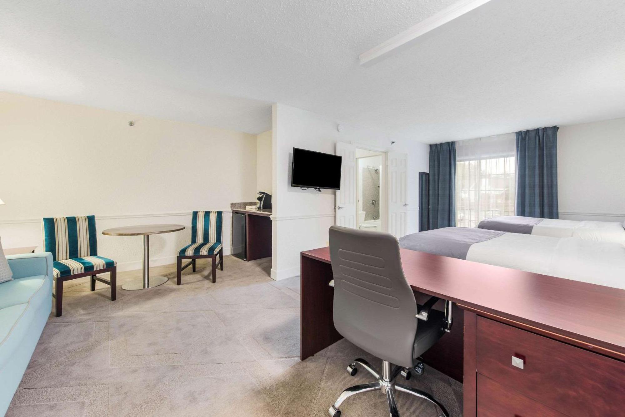 The Blu Hotel Blue Ash Cincinnati, Ascend Hotel Collection المظهر الخارجي الصورة