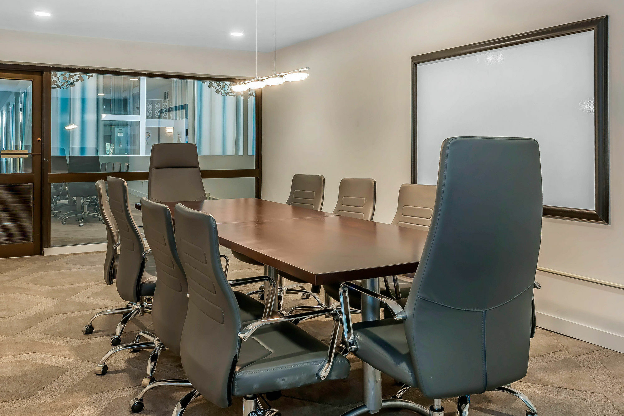The Blu Hotel Blue Ash Cincinnati, Ascend Hotel Collection المظهر الخارجي الصورة